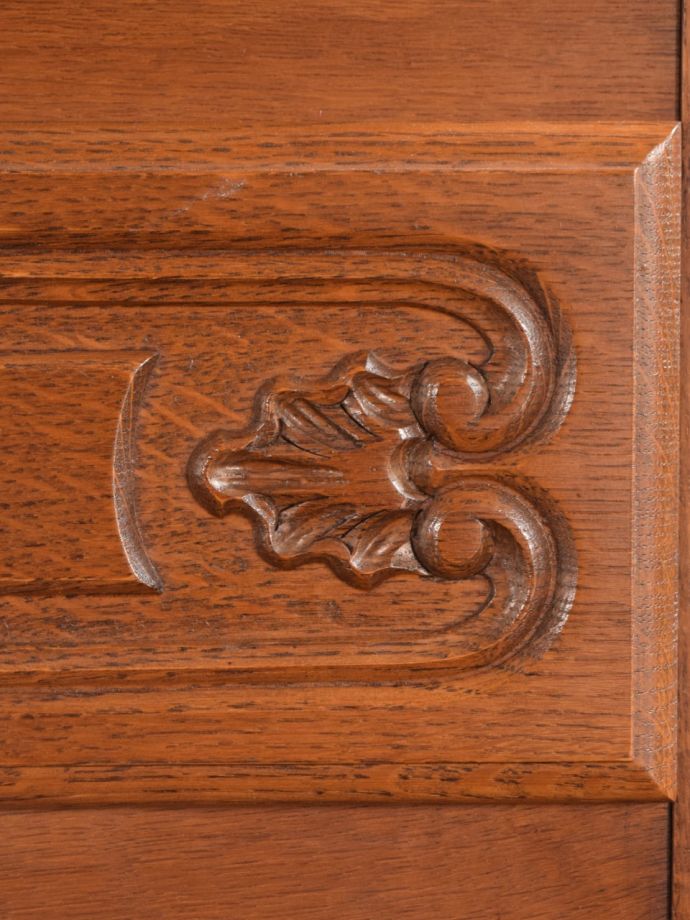 チェストの装飾