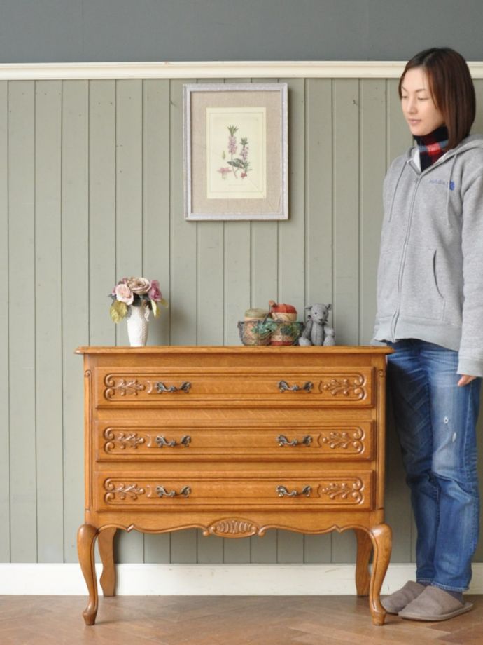 フランスのアンティークチェスト