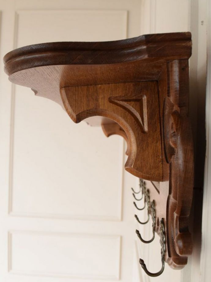 ウォールシェルフの側面