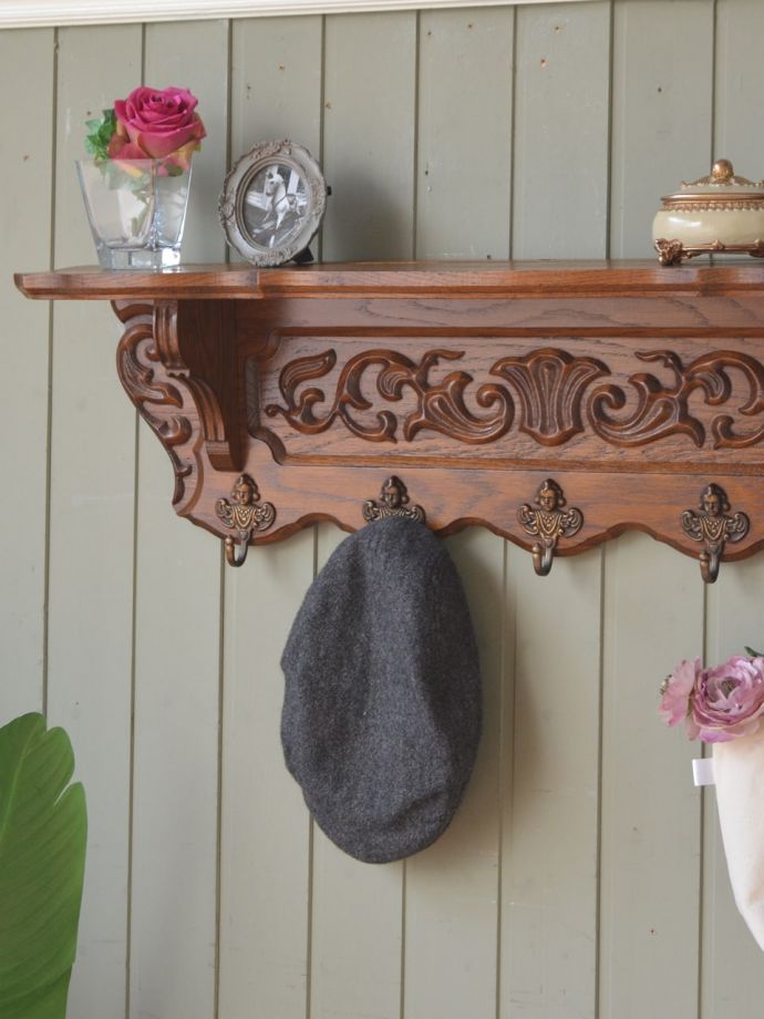 おしゃれなウォールシェルフ