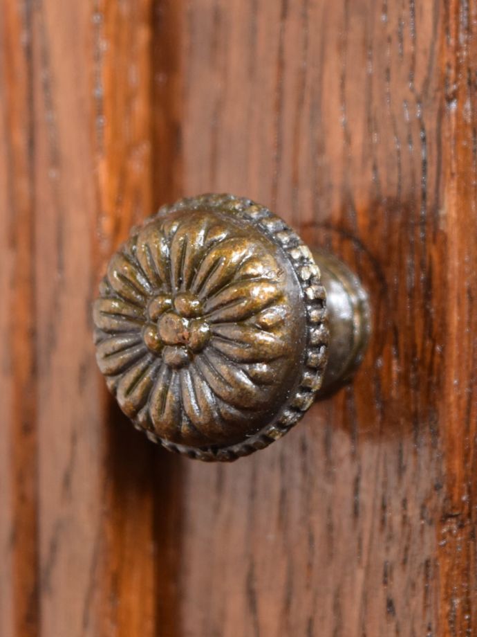 アンティーク家具の取っ手