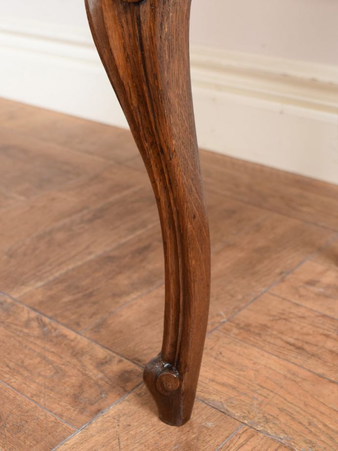 アンティーク家具の脚