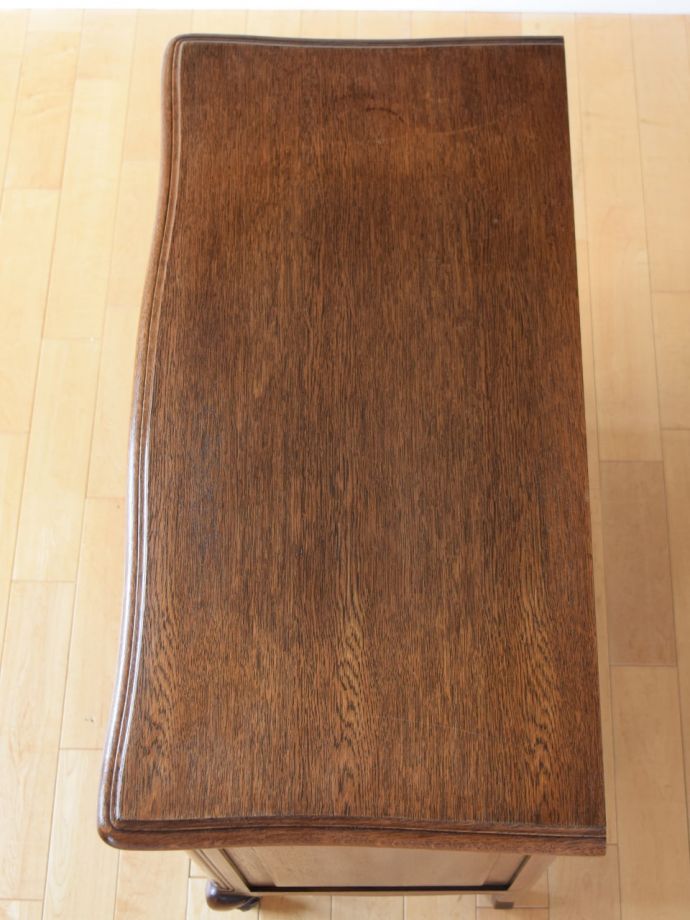 フランスのチェストの天板