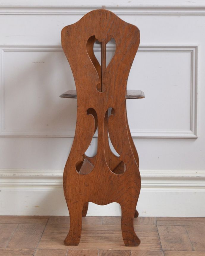 マガジンラックの側面