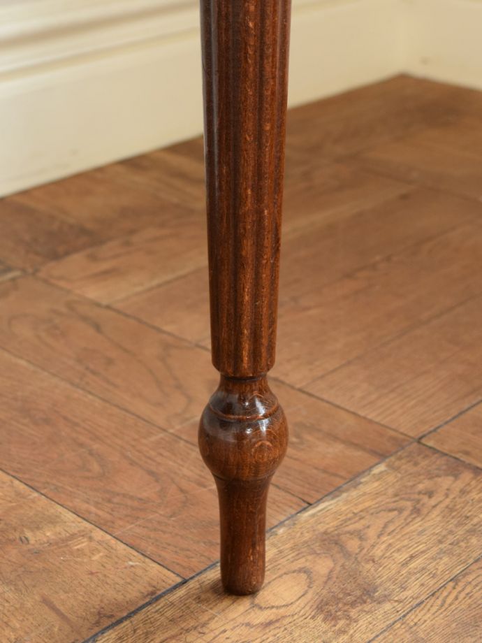 アンティーク家具の脚