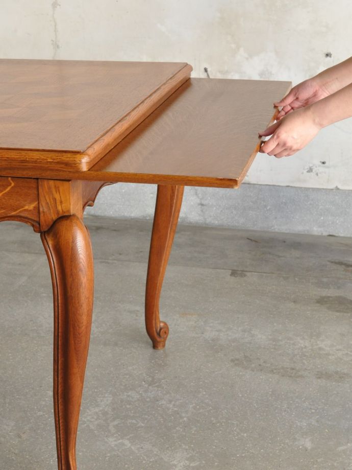 伸長式テーブルのサイズ変更方法