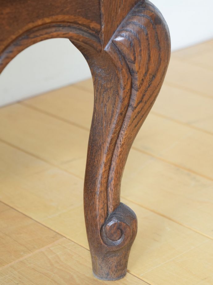 アンティーク家具の脚