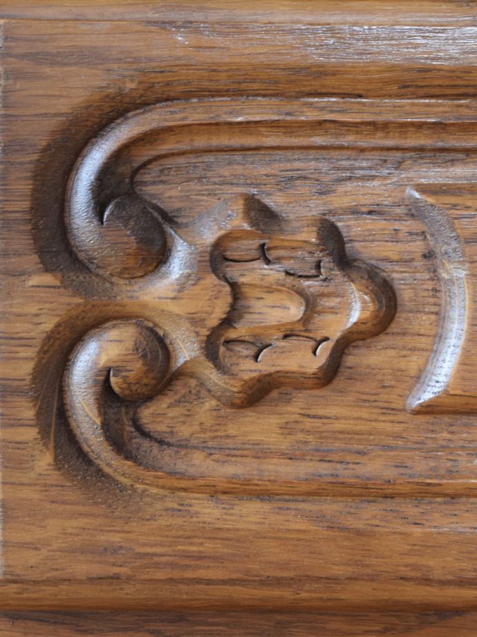 サイドボードの装飾