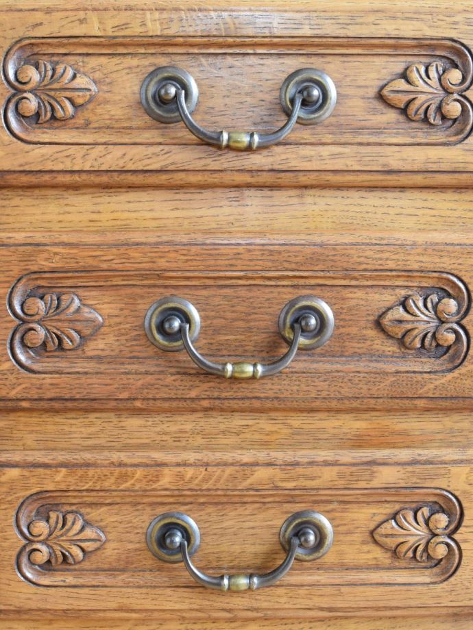 アンティーク家具の取っ手