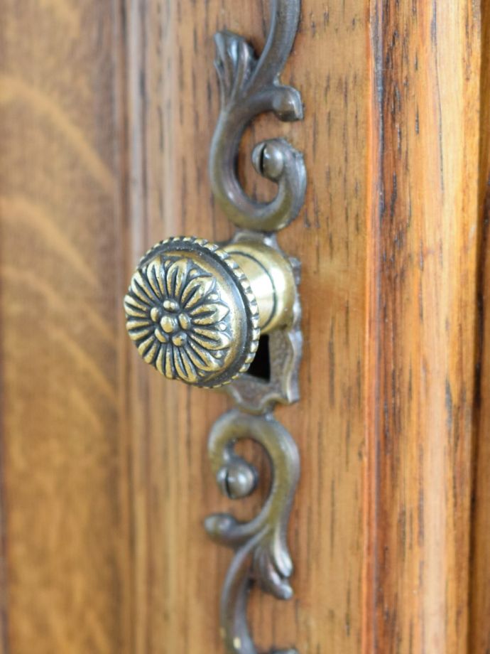 アンティーク家具の取っ手