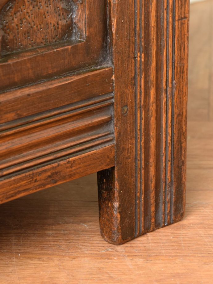 アンティーク家具の脚