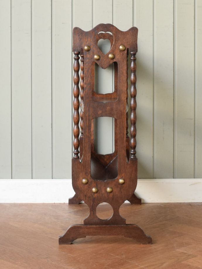 マガジンラックの側面