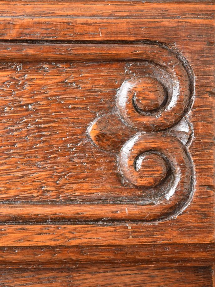 サイドボードの装飾