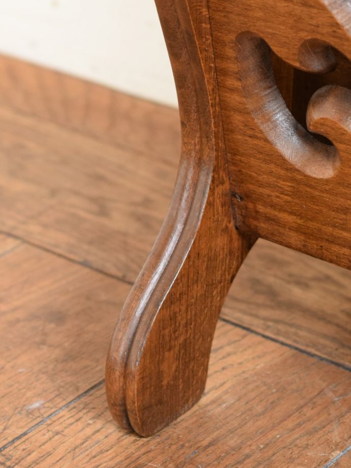 マガジンラックの脚