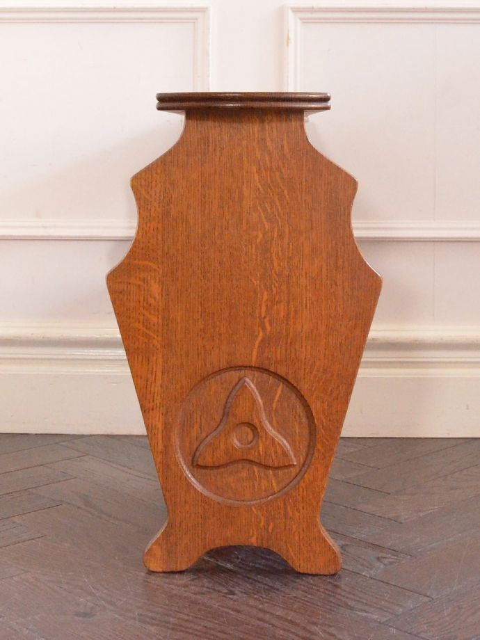 マガジンラックの側面