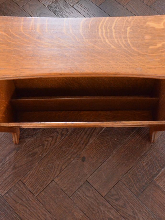 マガジンラックの天板