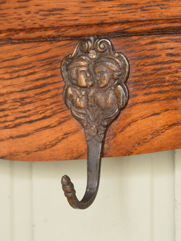 壁付けシェルフのフック