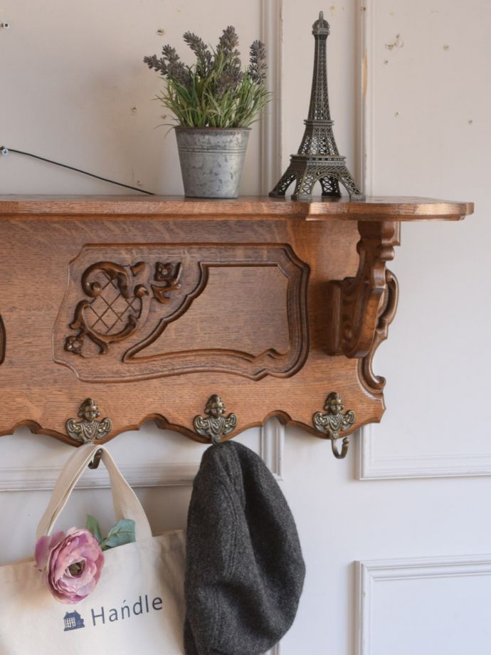 おしゃれなウォールシェルフ