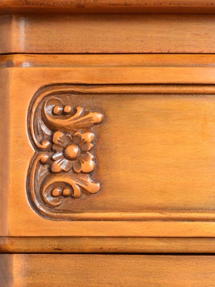 チェストの装飾