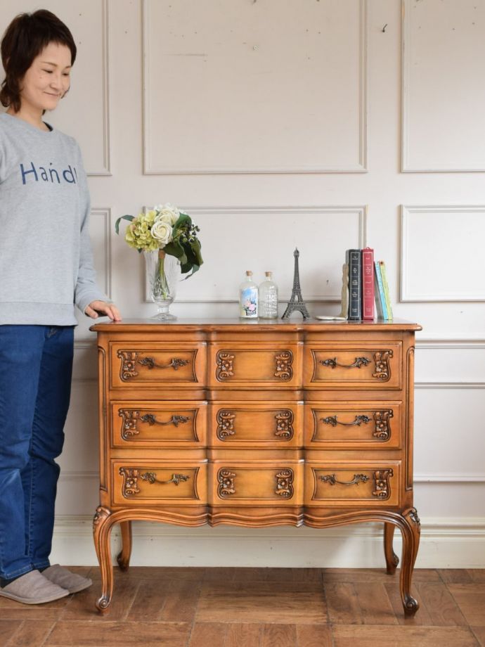 フランスのアンティークチェスト