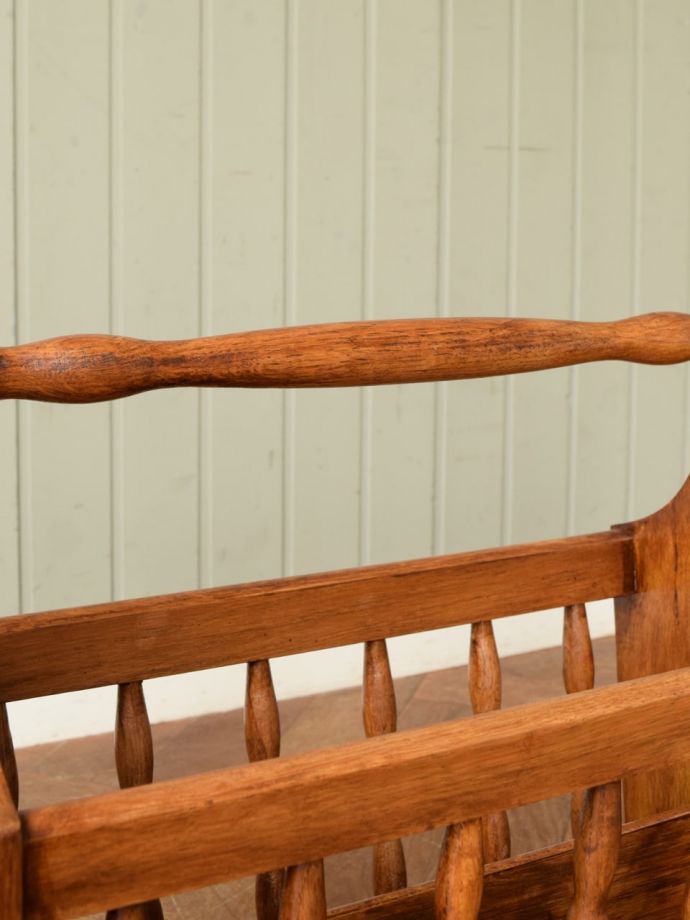 マガジンラックの持ち手