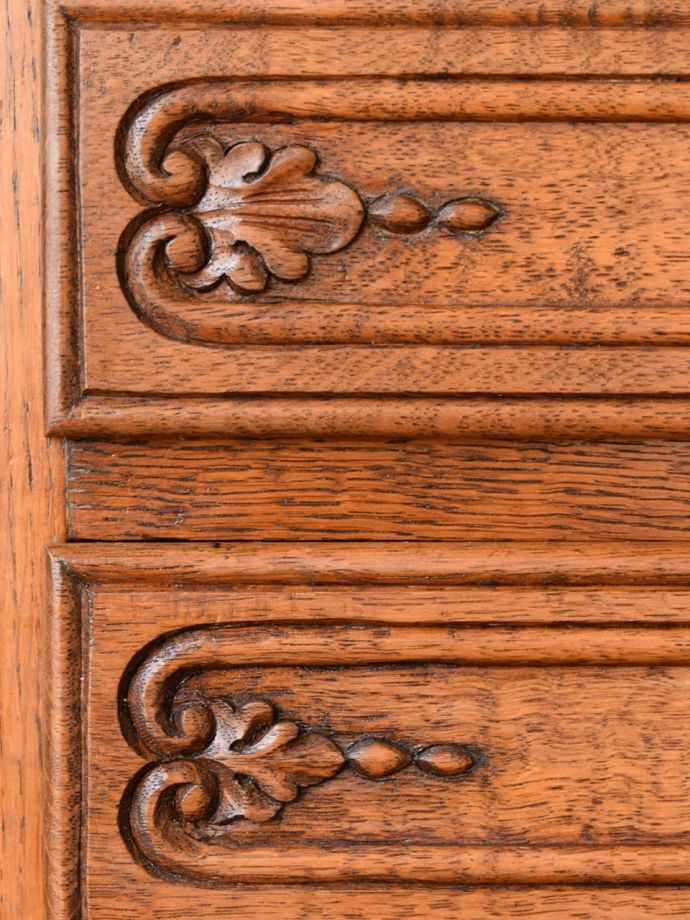 チェストの装飾