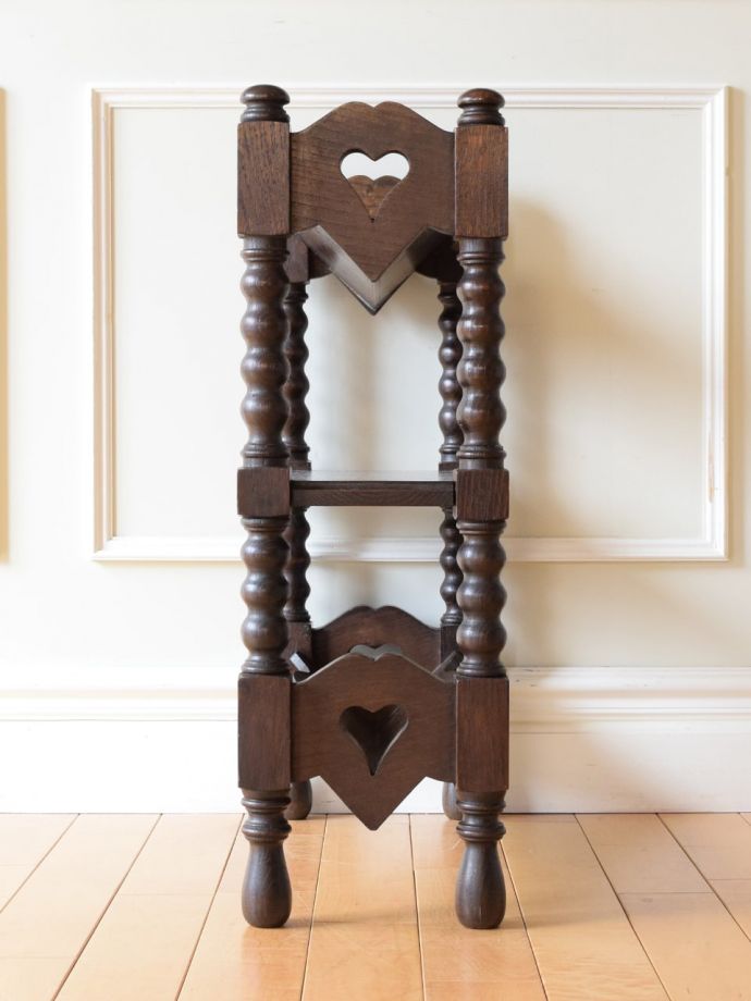 マガジンラックの側面