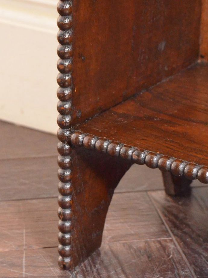 アンティーク家具の脚