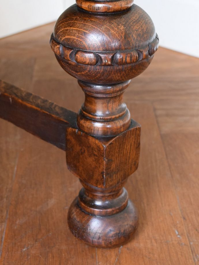 アンティーク家具の脚