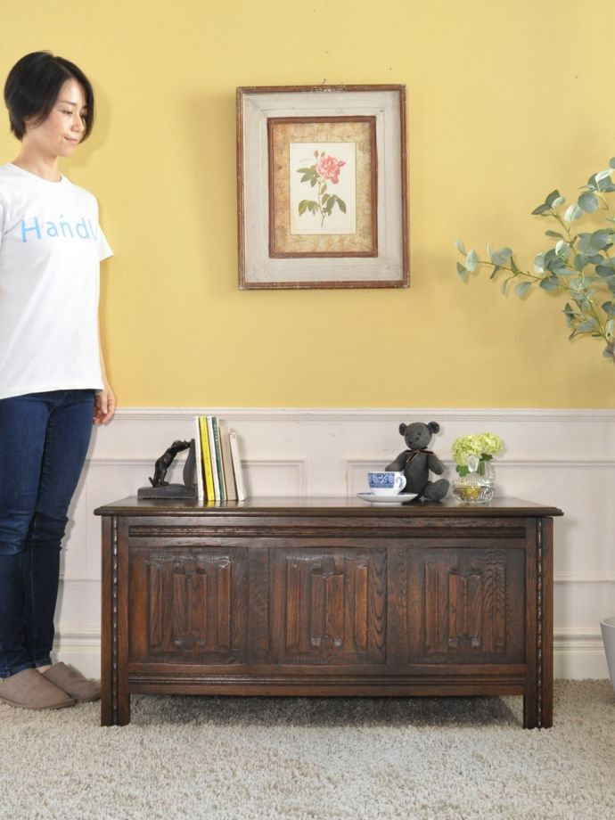 アンティークのブランケットボックス