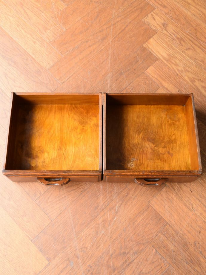 キャビネットの引き出し