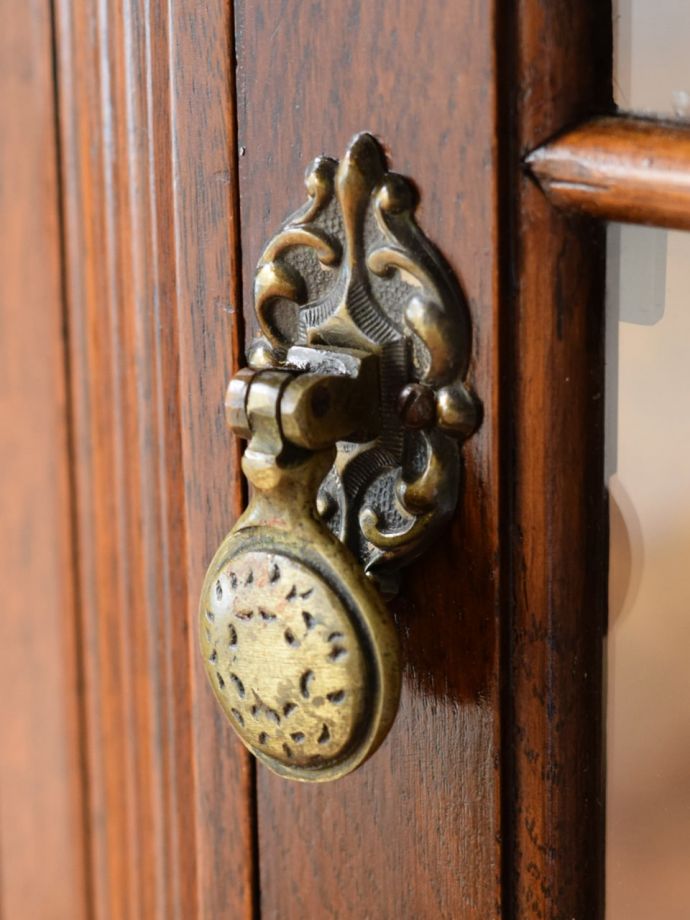アンティーク家具の取っ手