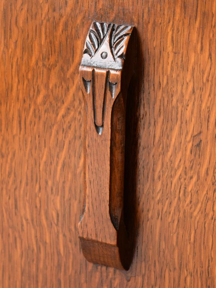 アンティーク家具の取っ手