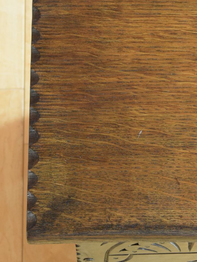 ブランケットボックスの天板