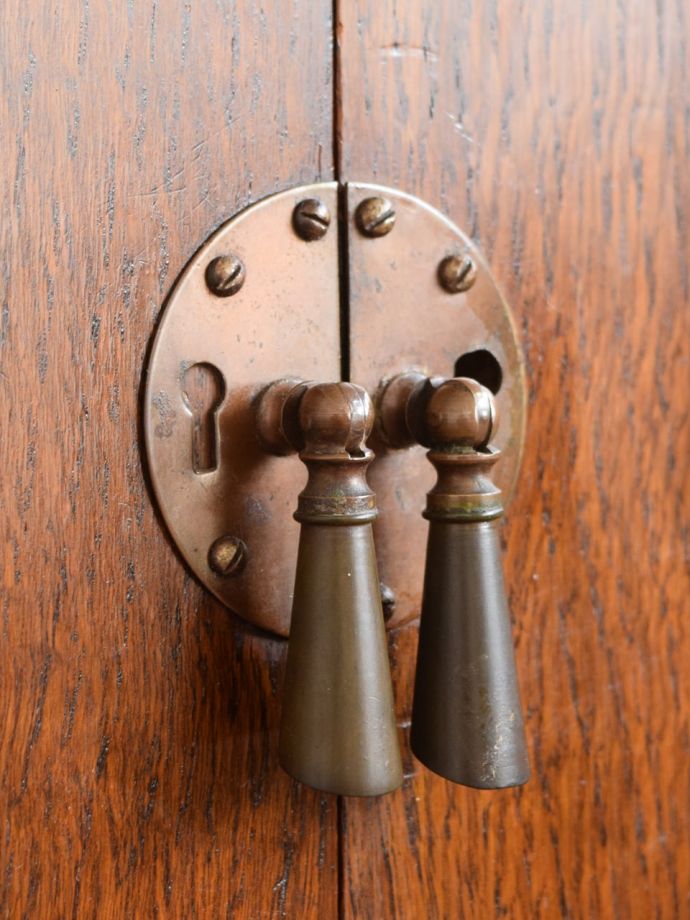 アンティーク家具の取っ手