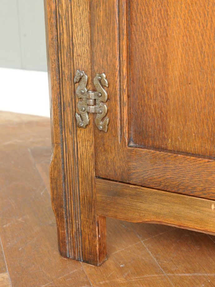 アンティーク家具の脚