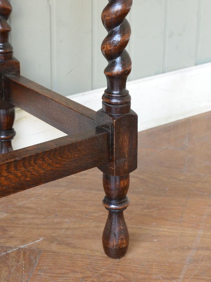 アンティーク家具の脚