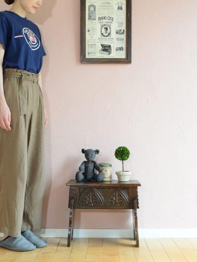 アンティークのブランケットボックス