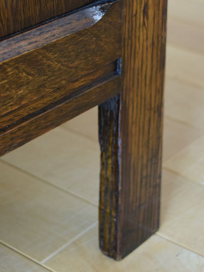 アンティーク家具の脚