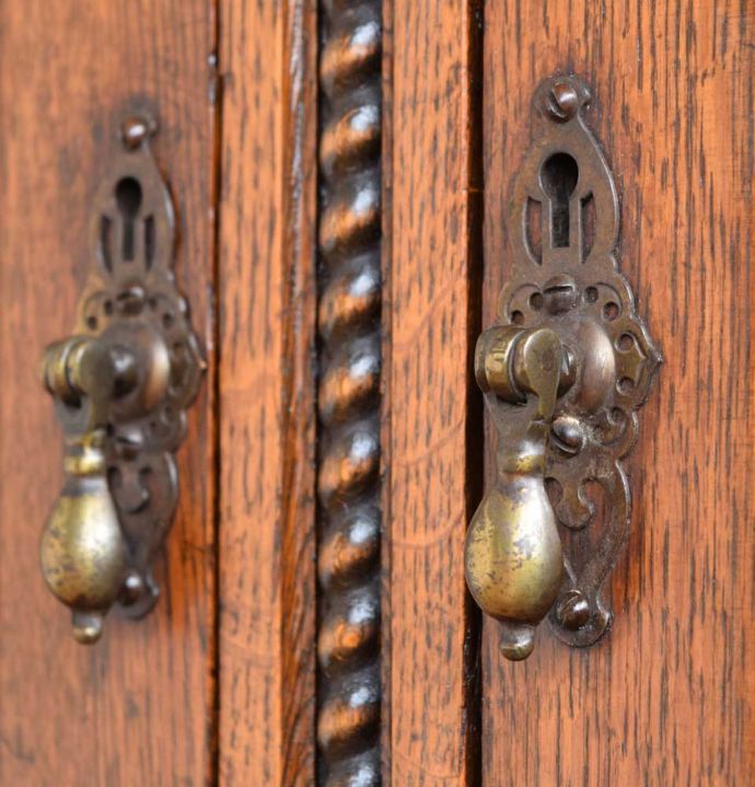 アンティーク家具の取っ手