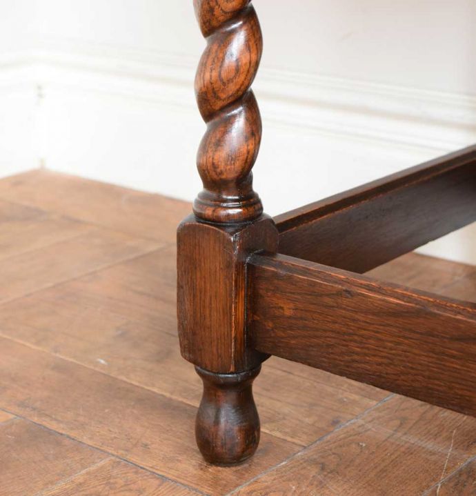 アンティーク家具の脚