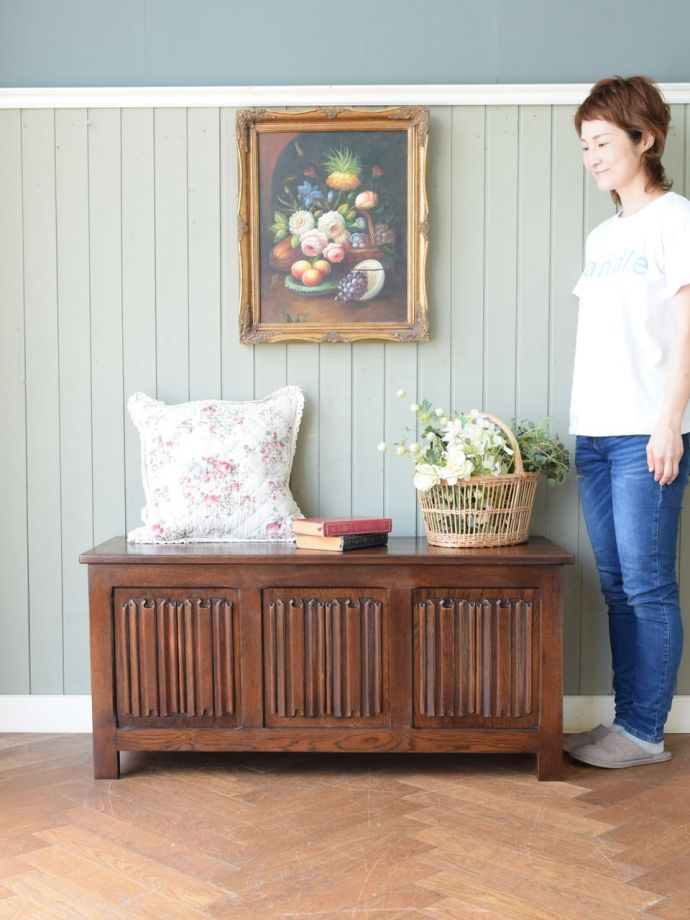 アンティークのブランケットボックス