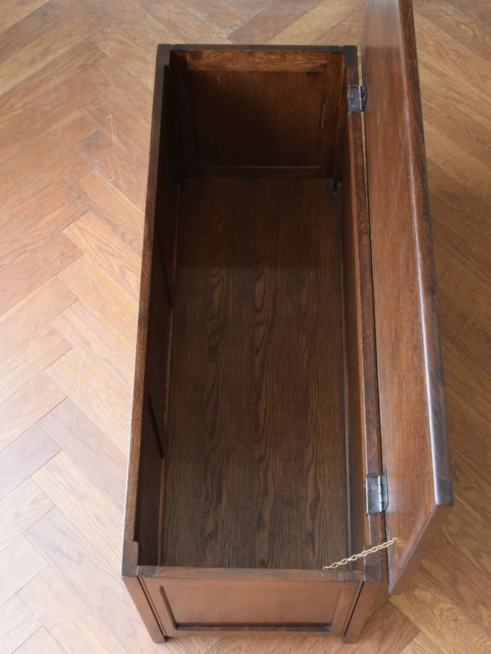 ブランケットボックスの中