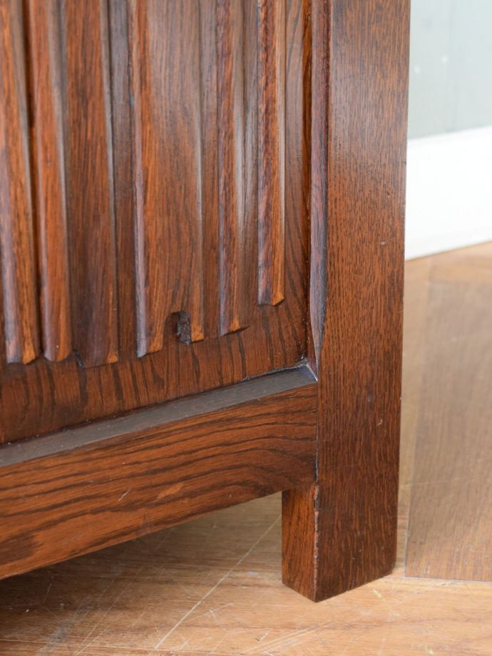 アンティーク家具の脚