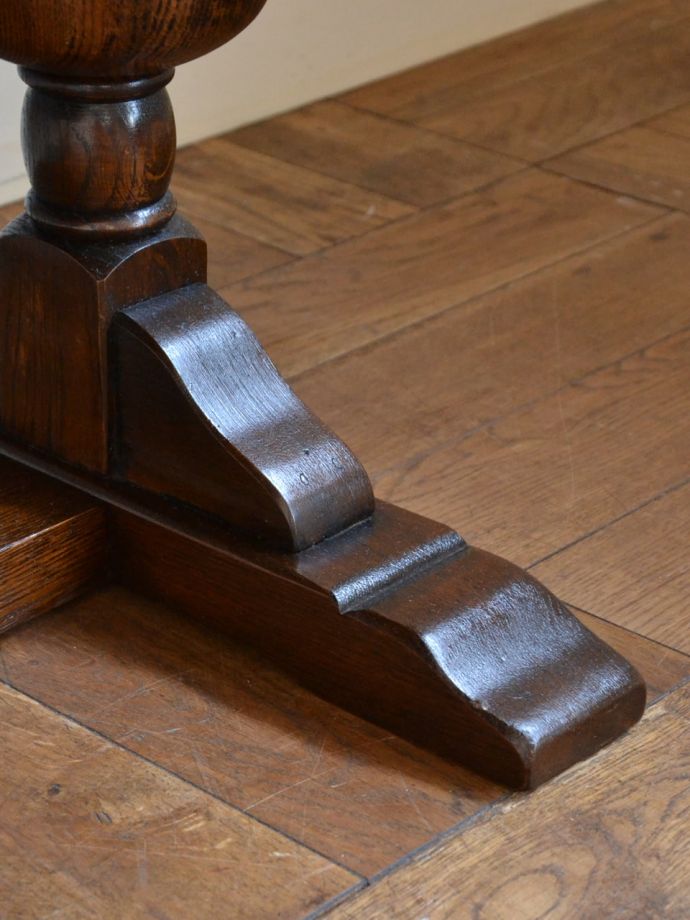 アンティーク家具の脚