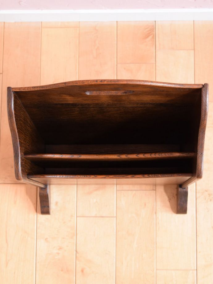 アンティークのおしゃれな本棚