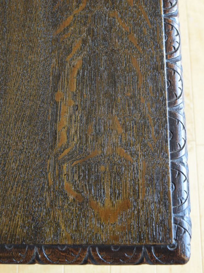 ブランケットボックスの天板