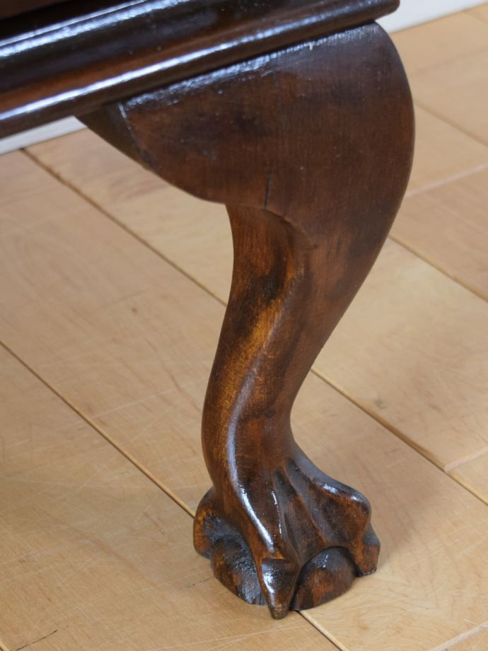 アンティーク家具の脚