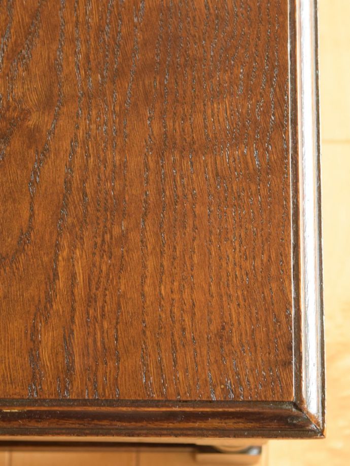 ブランケットボックスの天板