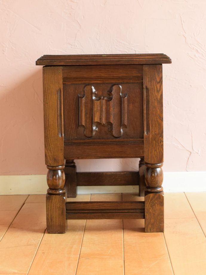 収納ボックスの側面